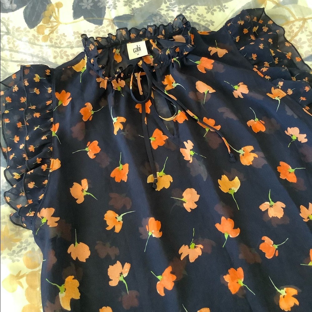 Cabi floral blouse M medium ruffle sleeve